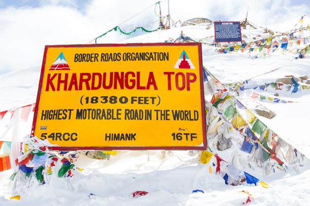 khardung-la—worlds-highest-motorable-pass