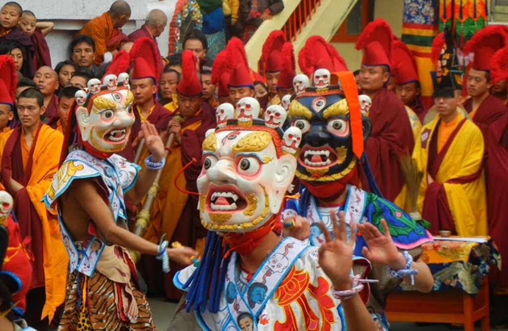 Sikkim-festival-Mask-sance